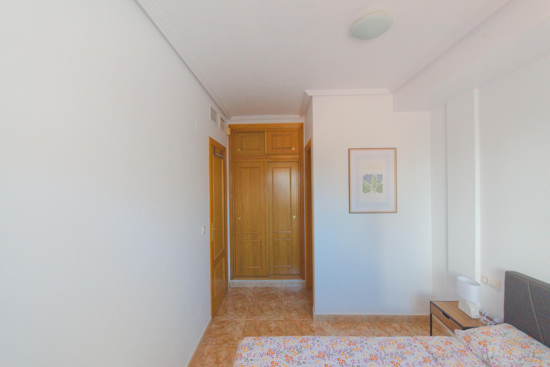 Top Floor Apartment, Solarium and Large Garden