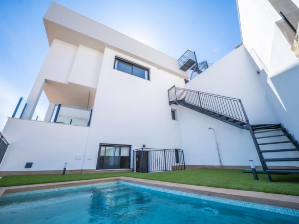 Luxury Villas on the La Finca Golf Resort