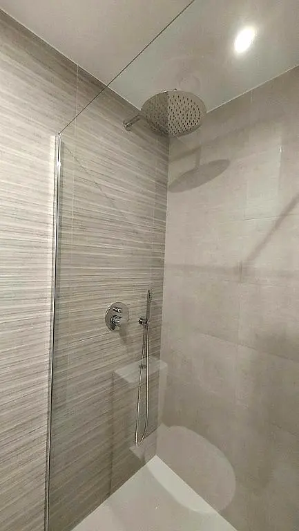 433