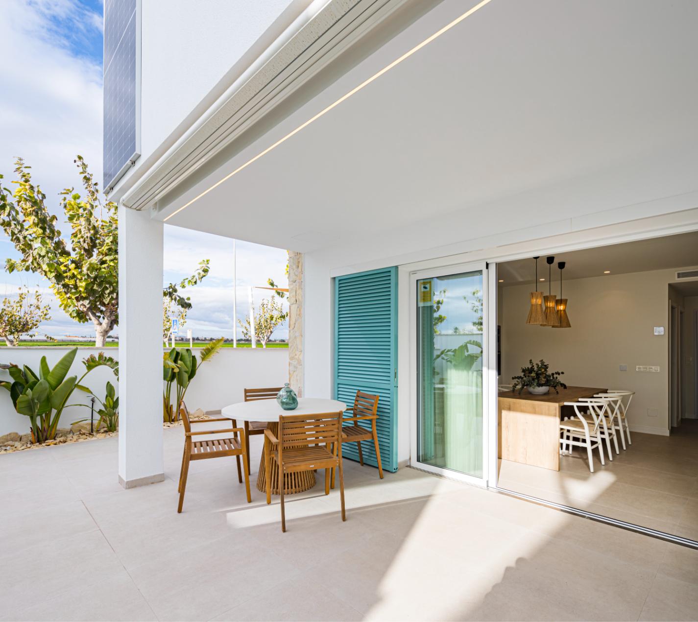 24095 (10) New Stunning Ground Floor Apartments with Private Pool!