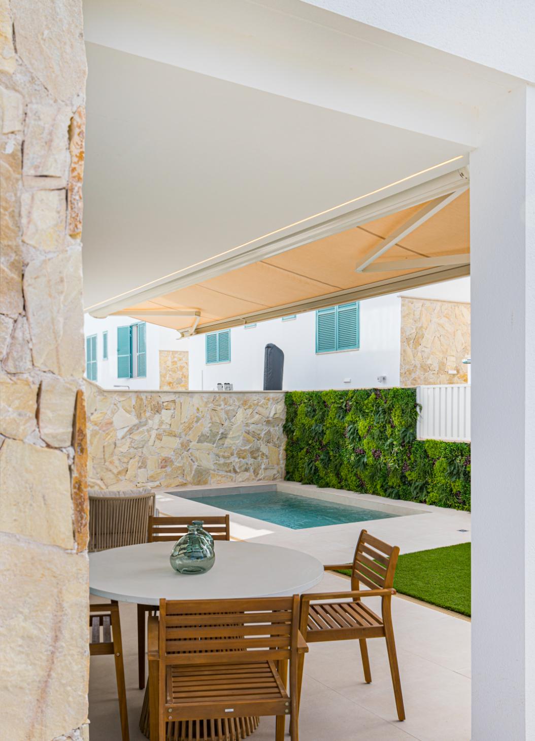 24095 (56) New Stunning Ground Floor Apartments with Private Pool!