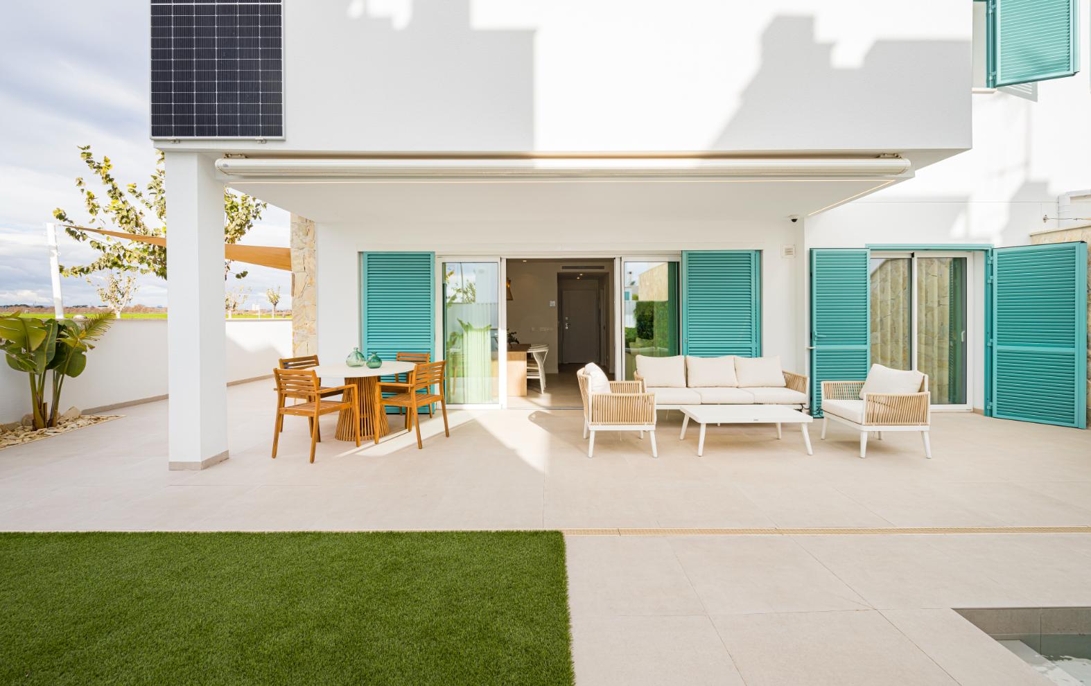 24095 (8) New Stunning Ground Floor Apartments with Private Pool!