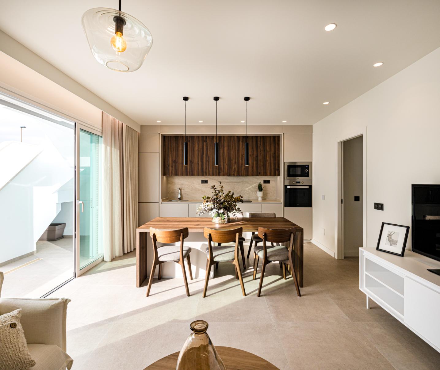 New Stunning Top Floor Apartments with Private Pool!