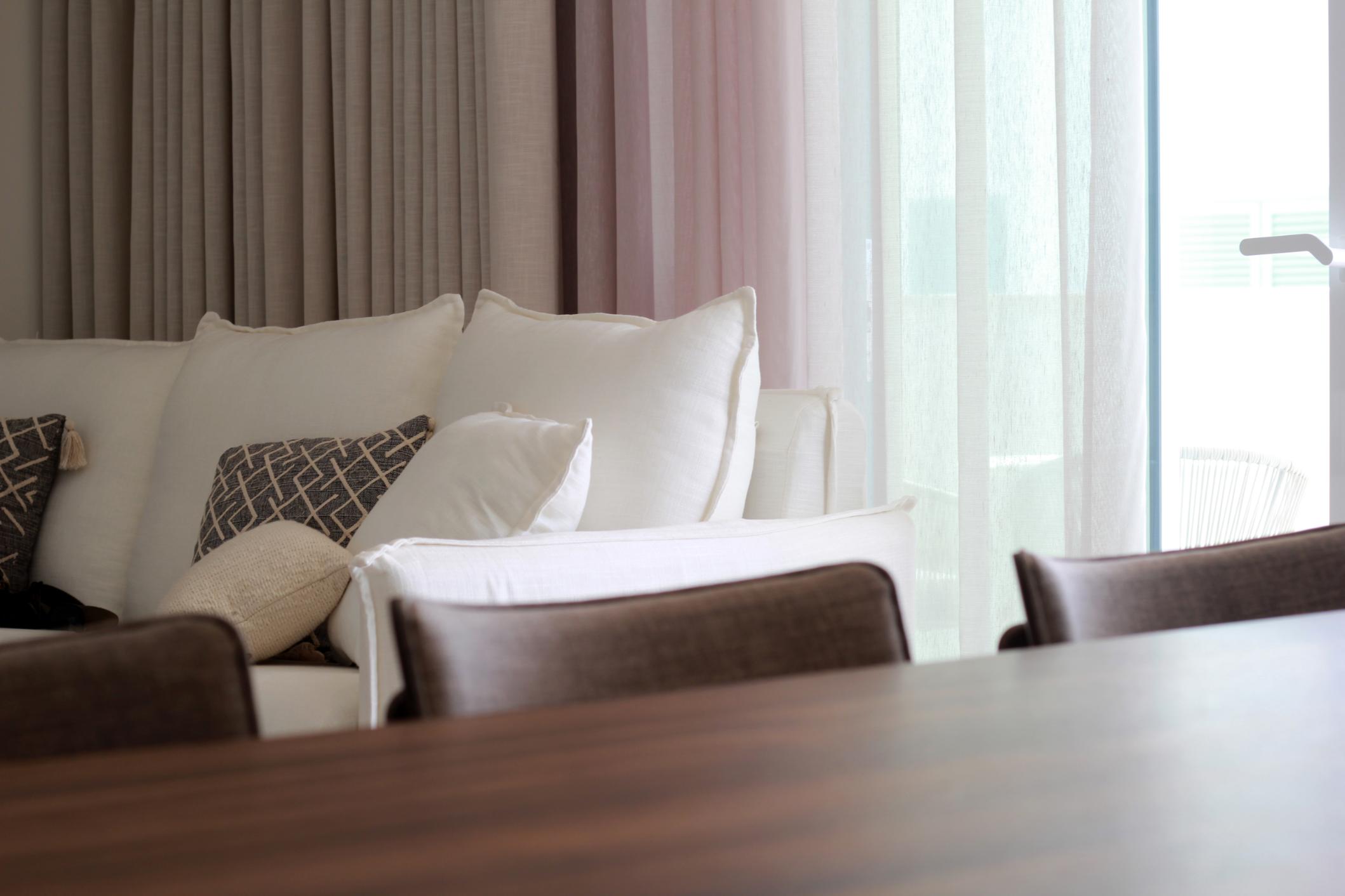 New Stunning Top Floor Apartments with Private Pool!