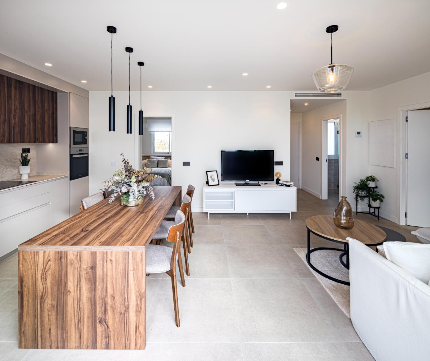 New Stunning Top Floor Apartments with Private Pool!