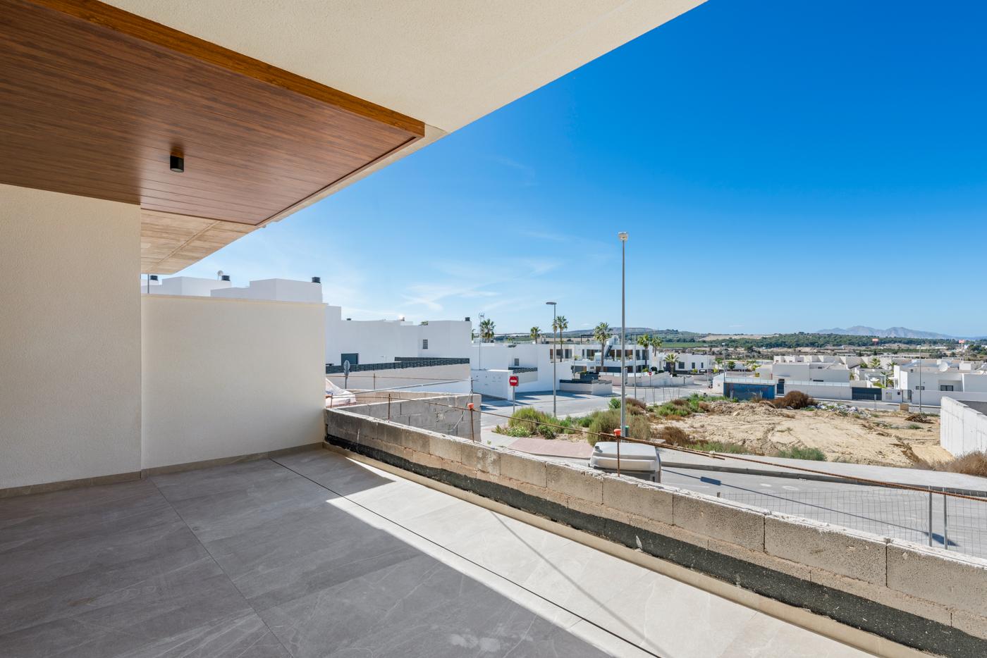 New Spacious Village Apartments In Benijofar