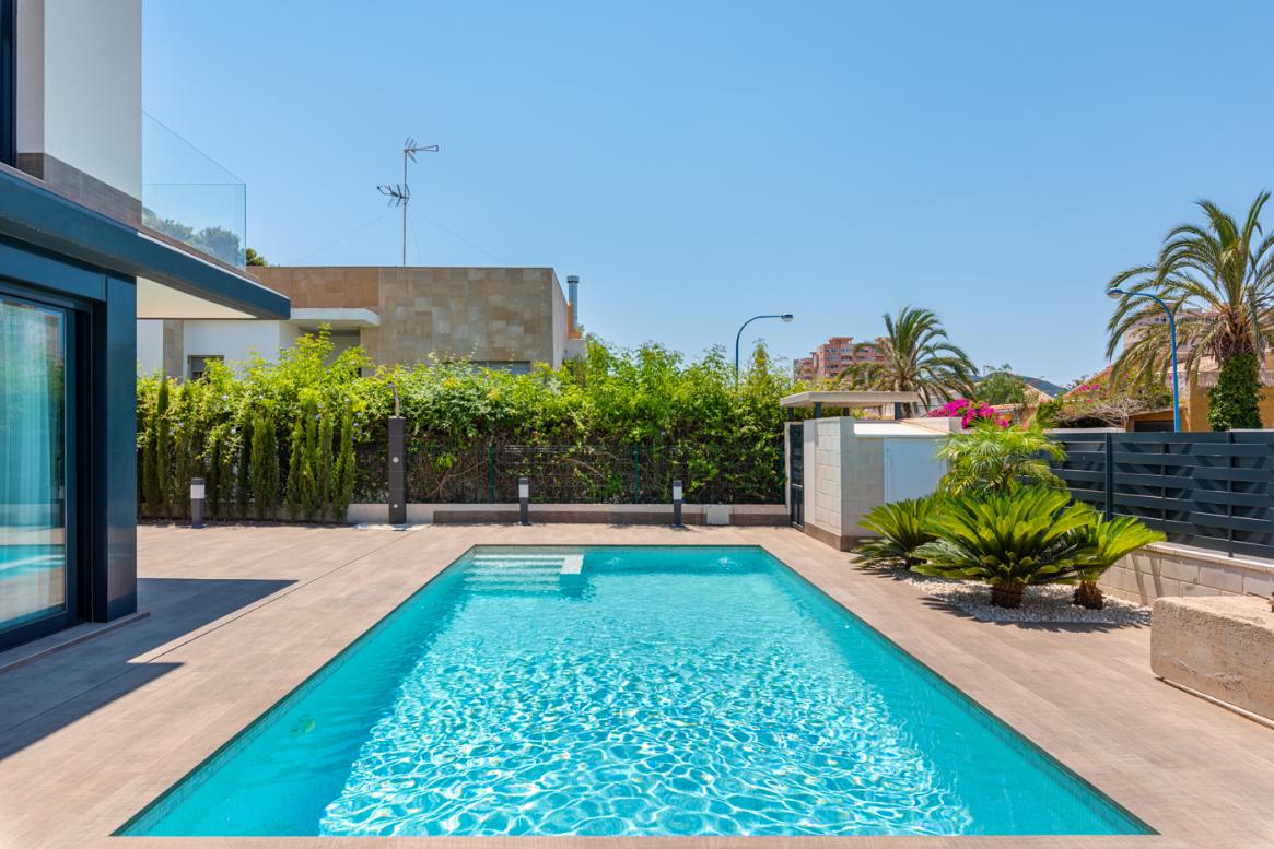 24679 (14) Modern Villas Close to La Manga Beach
