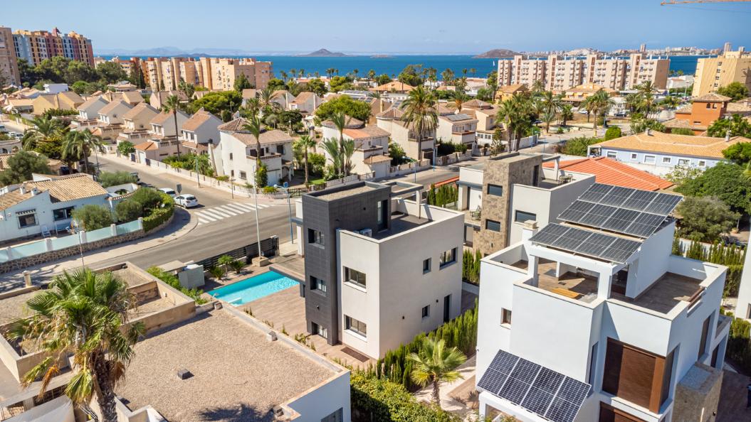 24679 (4) Modern Villas Close to La Manga Beach