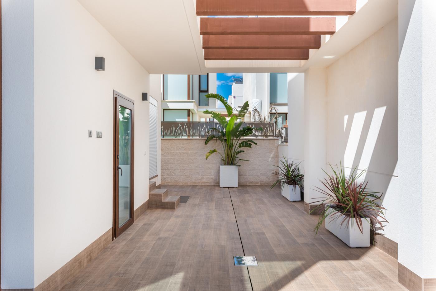 New Stylish Key Ready Villas in Los Montesinos