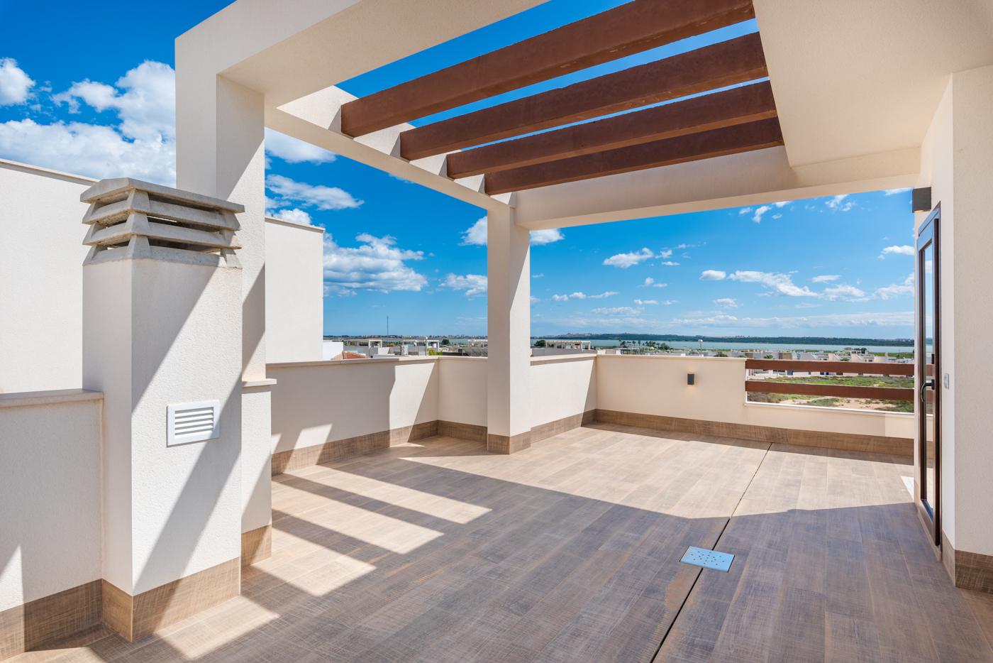 New Stylish Key Ready Villas in Los Montesinos
