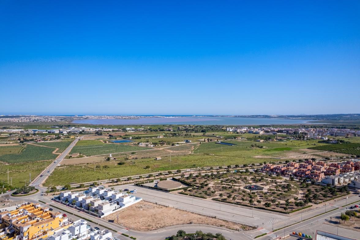 New Stylish Key Ready Villas in Los Montesinos