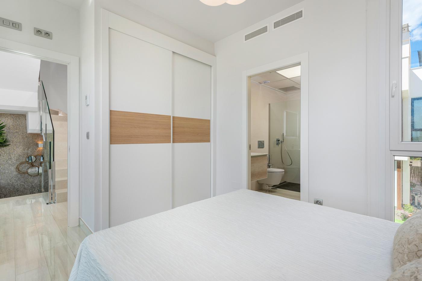New Stylish Key Ready Villas in Los Montesinos