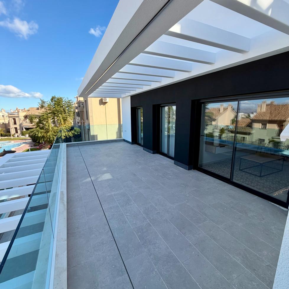 New Apartments on La Finca Golf