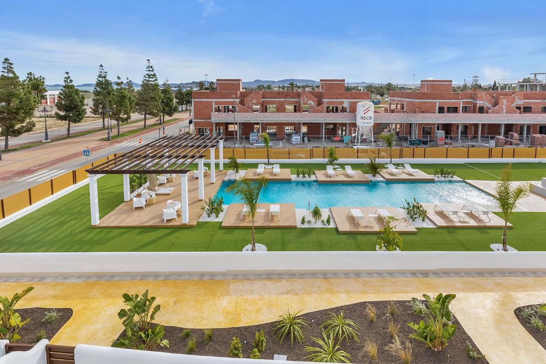 25337 (28) New Apartments Front line Golf