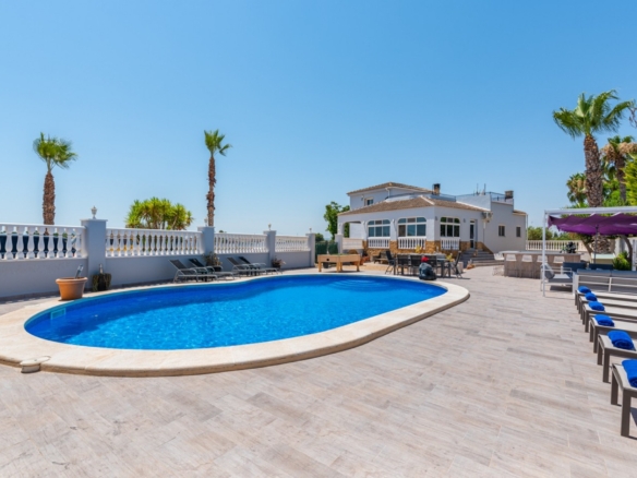 4124 | Country Property in Catral