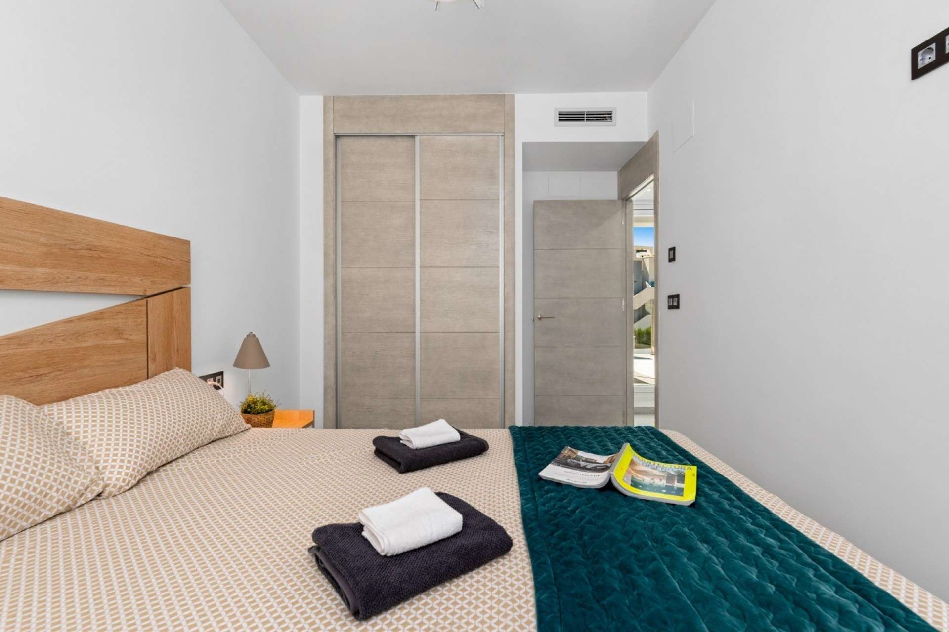 152769_xl 5720 | Villa Detached in El Raso