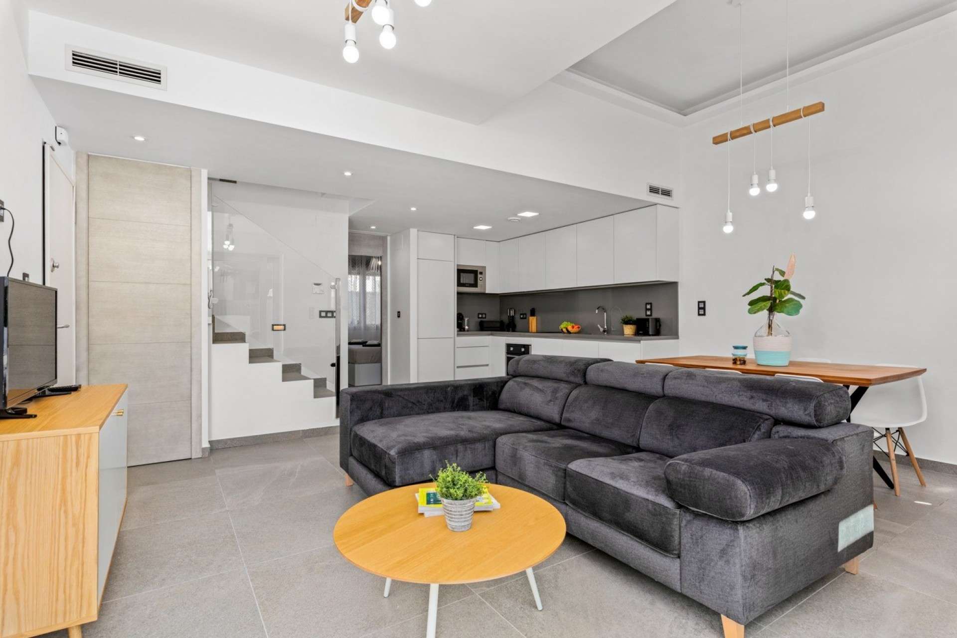 152786_xl 5720 | Villa Detached in El Raso