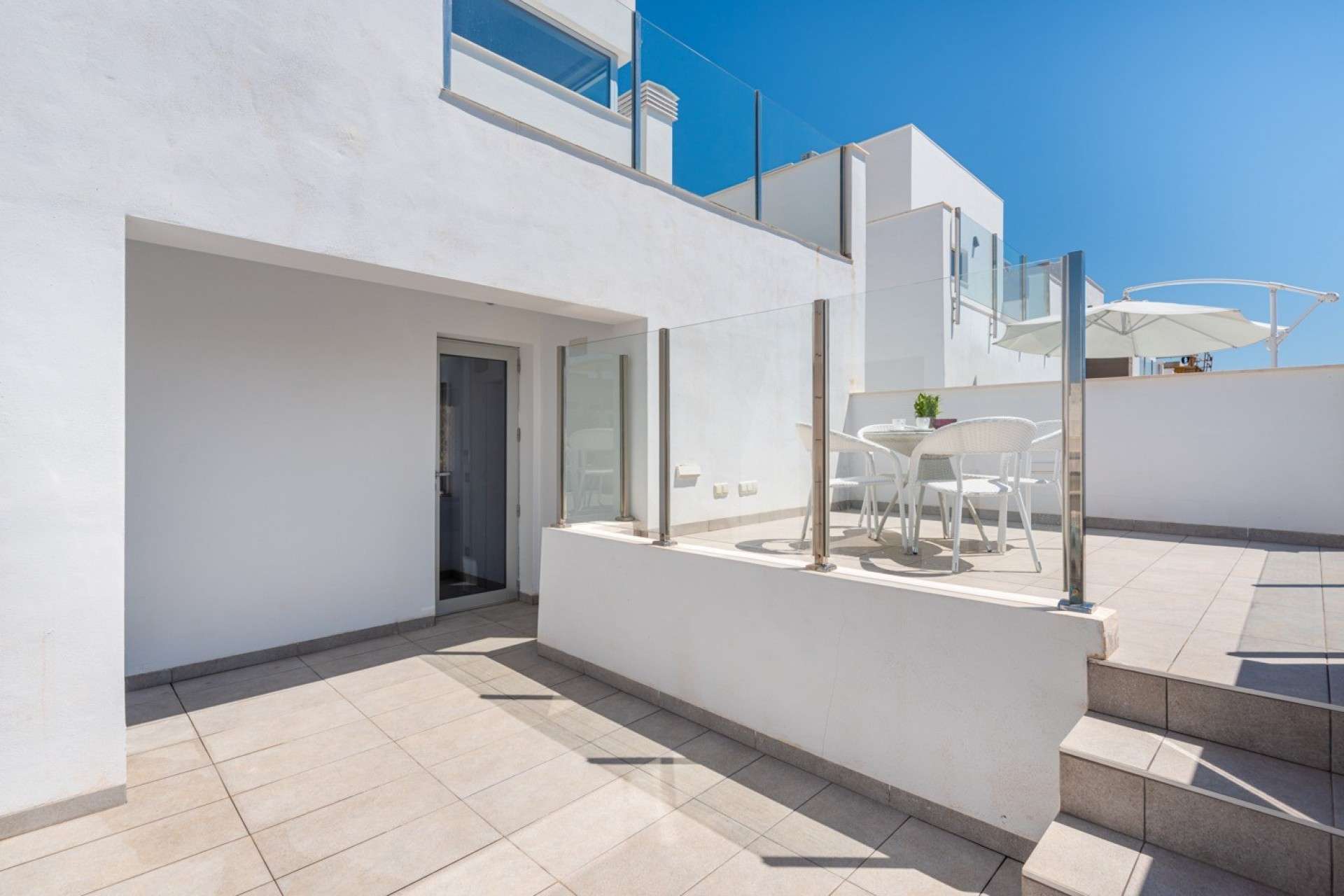 152789_xl 5720 | Villa Detached in El Raso