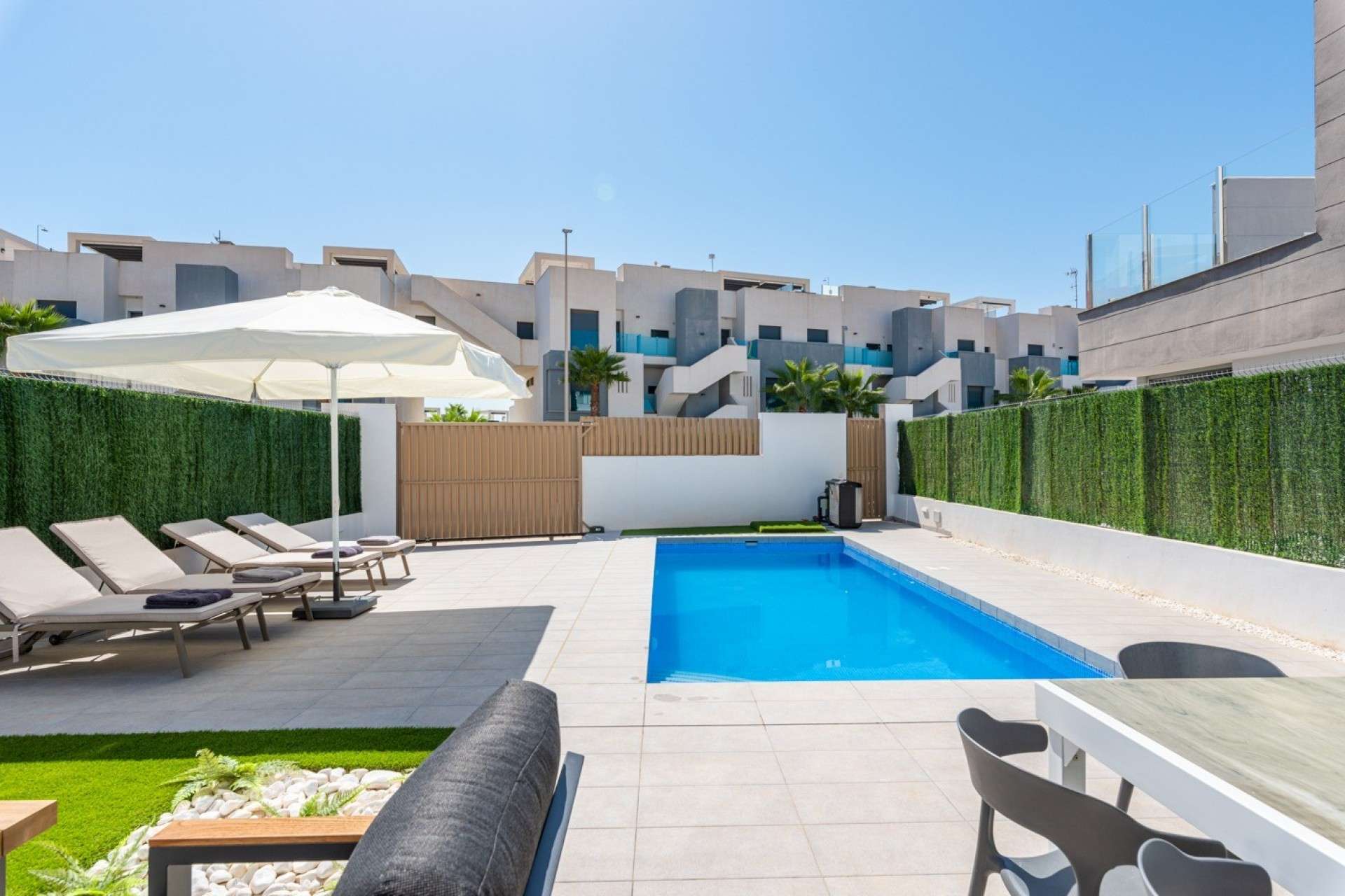 152793_xl 5720 | Villa Detached in El Raso
