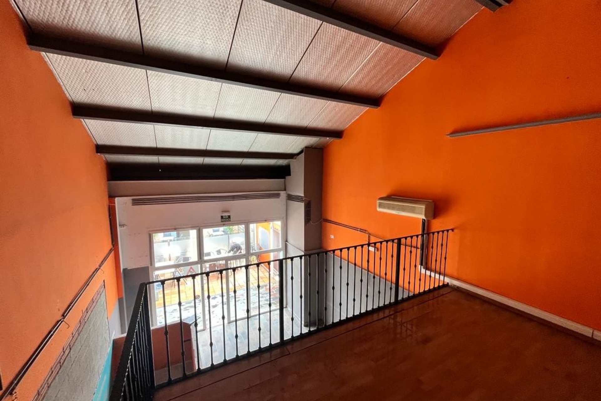 6114 | Commercial in Algorfa