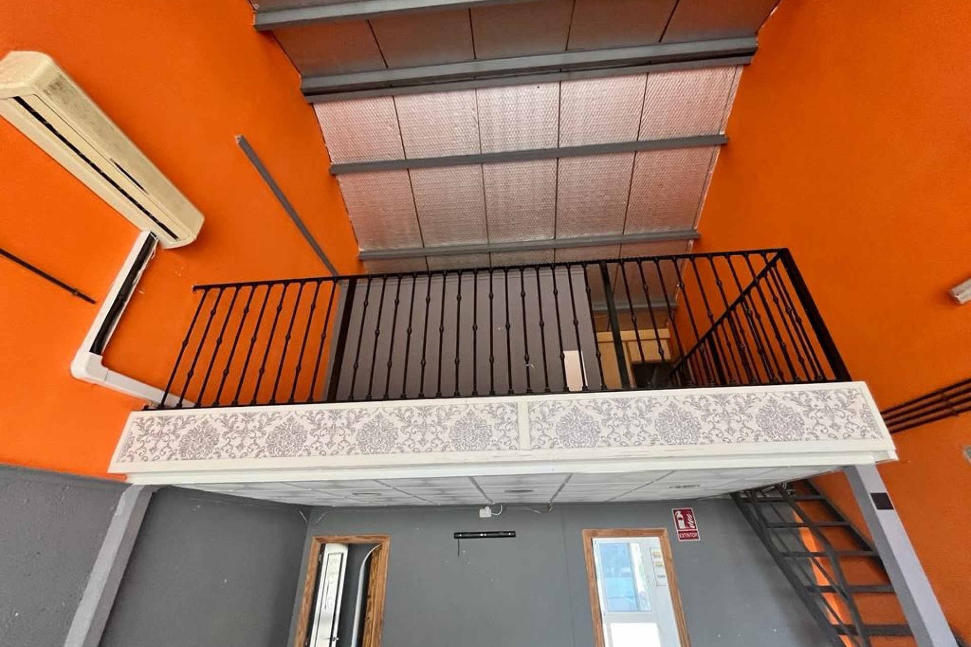 6114 | Commercial in Algorfa