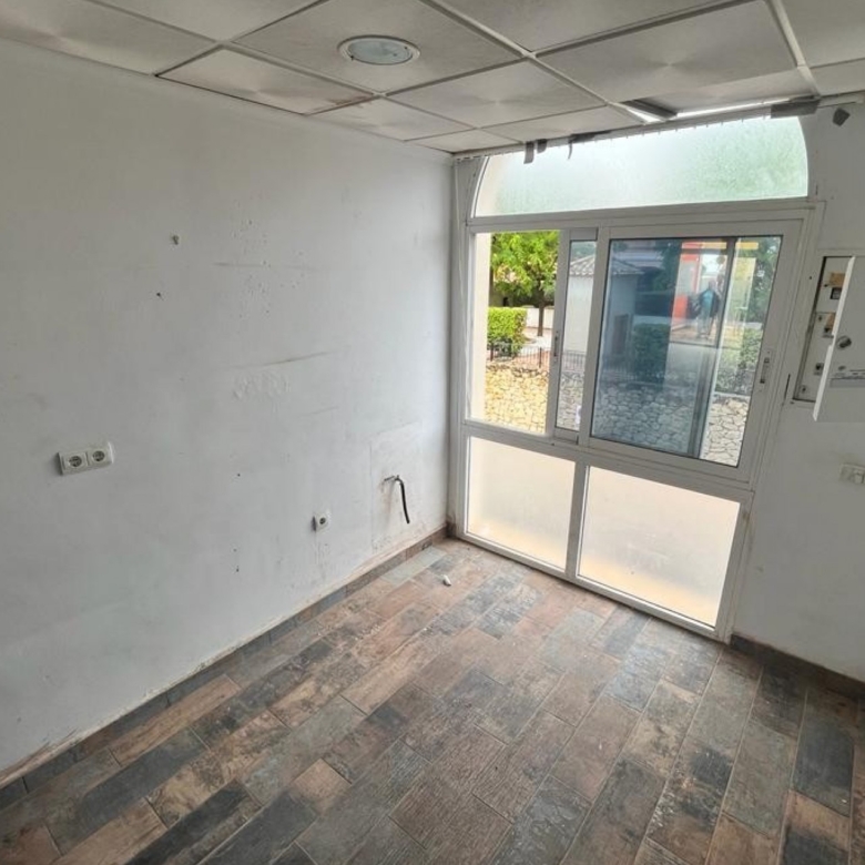 780
