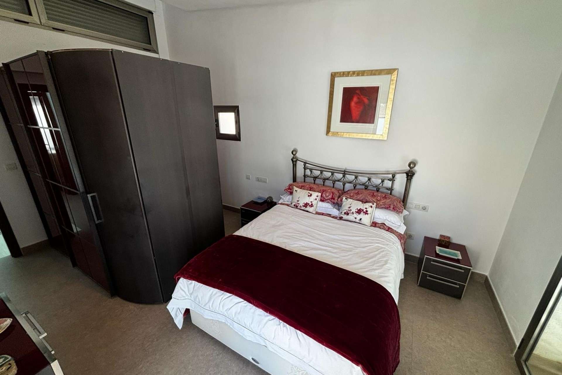 10917 | Villa Detached in Cox