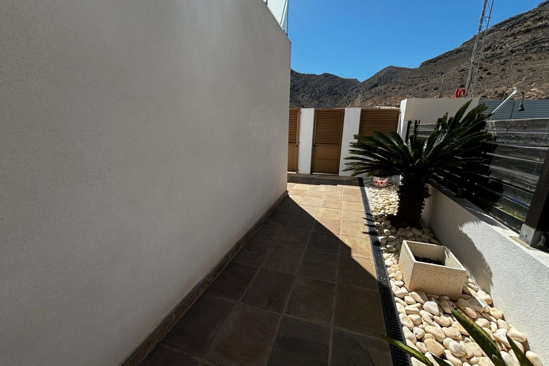 10917 | Villa Detached in Cox
