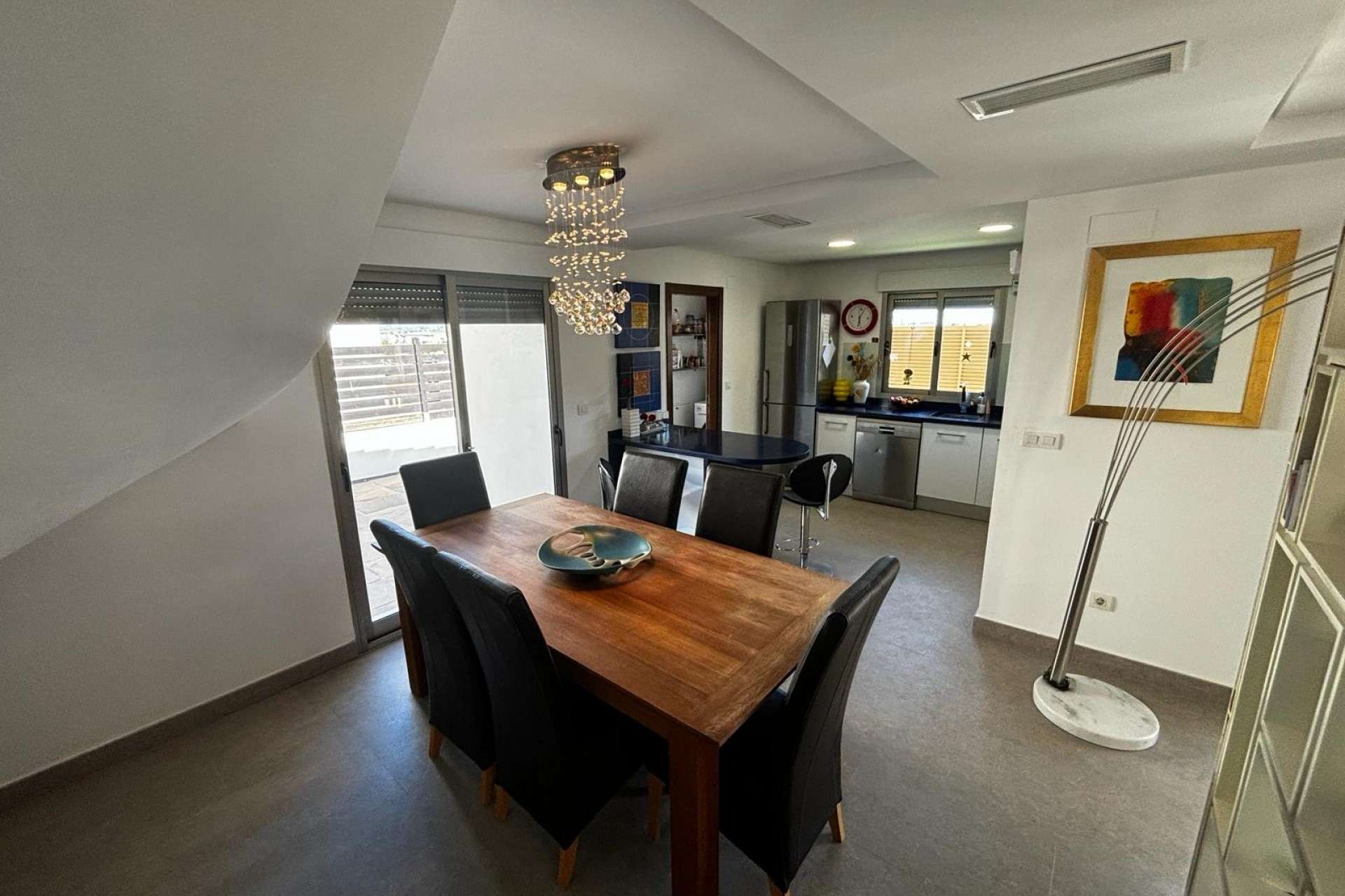 10917 | Villa Detached in Cox