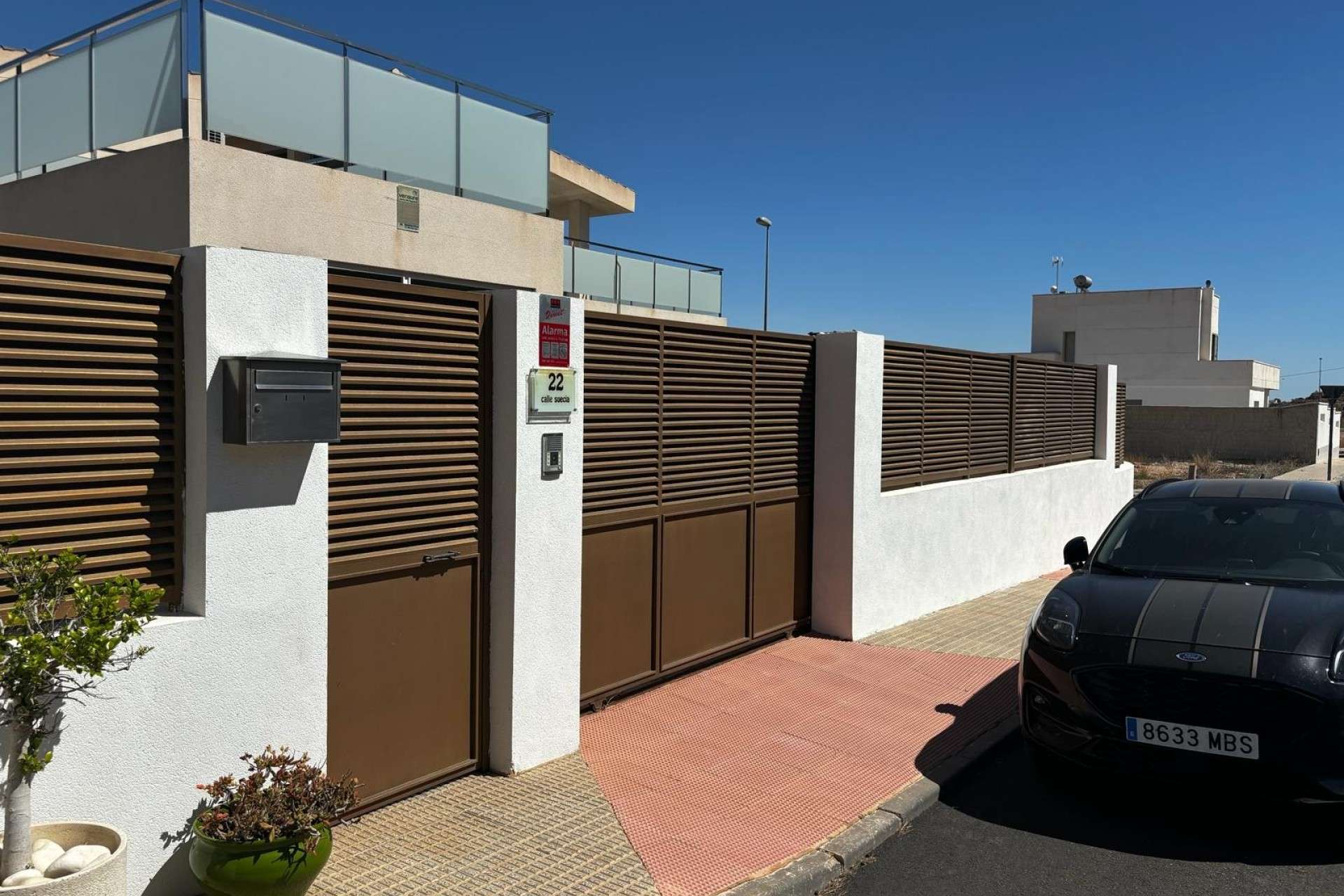 10917 | Villa Detached in Cox