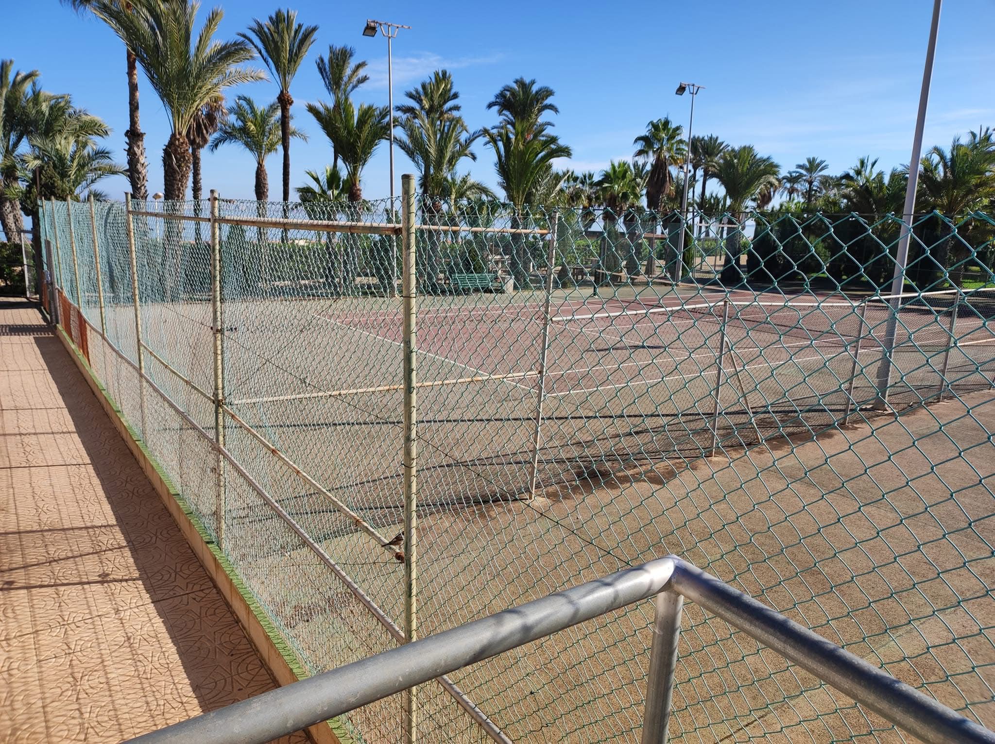 37318 (47) 37318 | Townhouse In Estrella de Mar