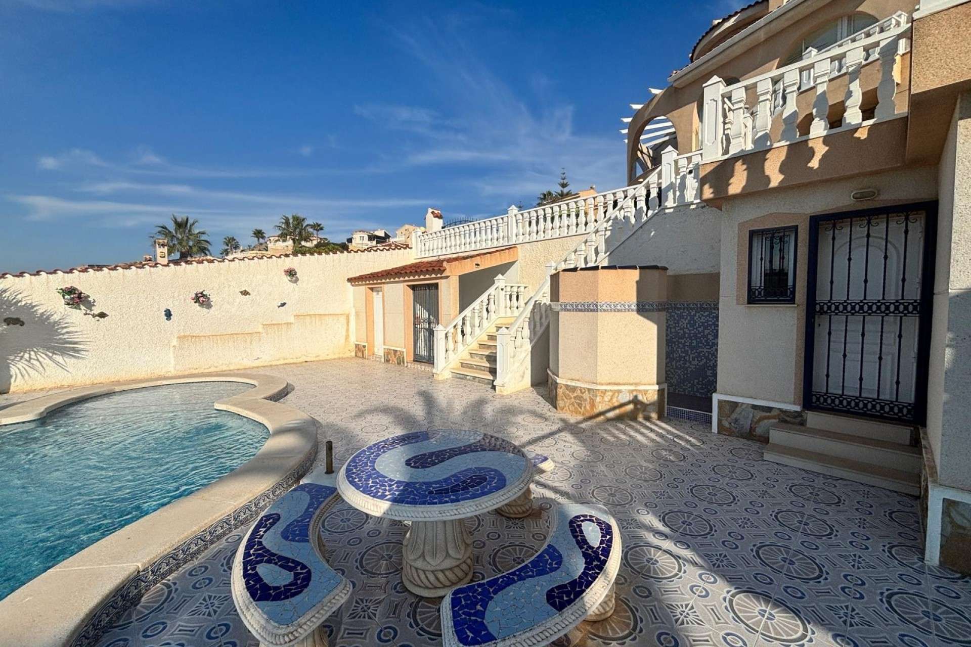 383593_xl 14295 | Villa Detached in La Marquesa Golf