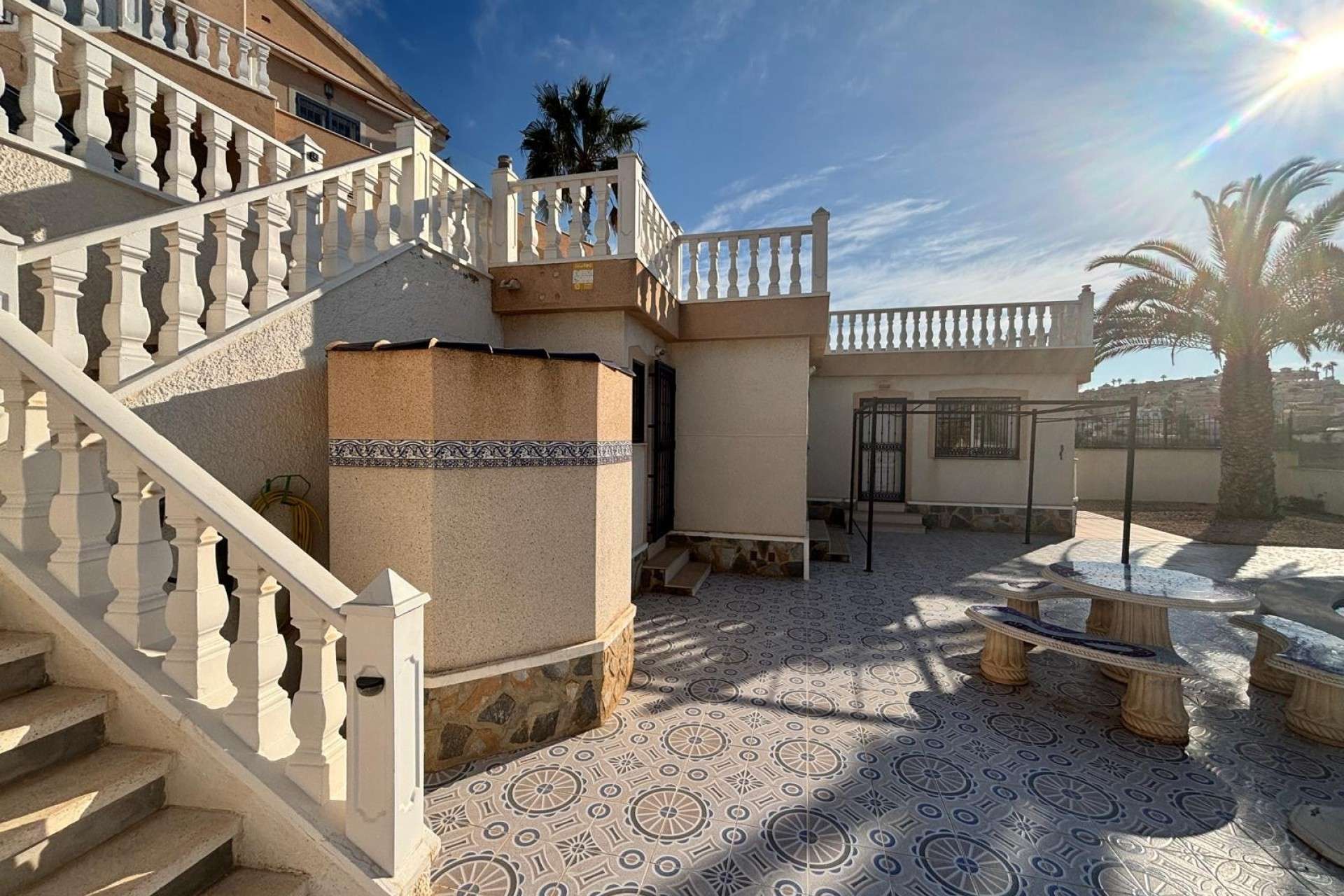 383598_xl 14295 | Villa Detached in La Marquesa Golf