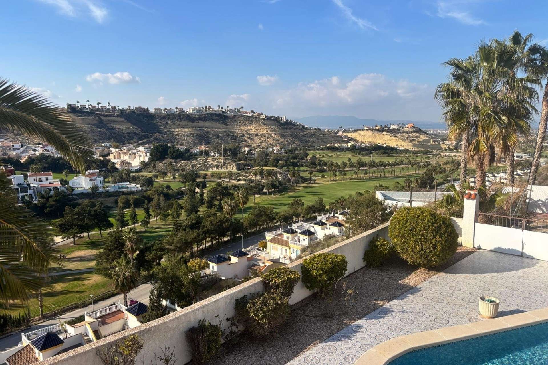 383599_xl 14295 | Villa Detached in La Marquesa Golf