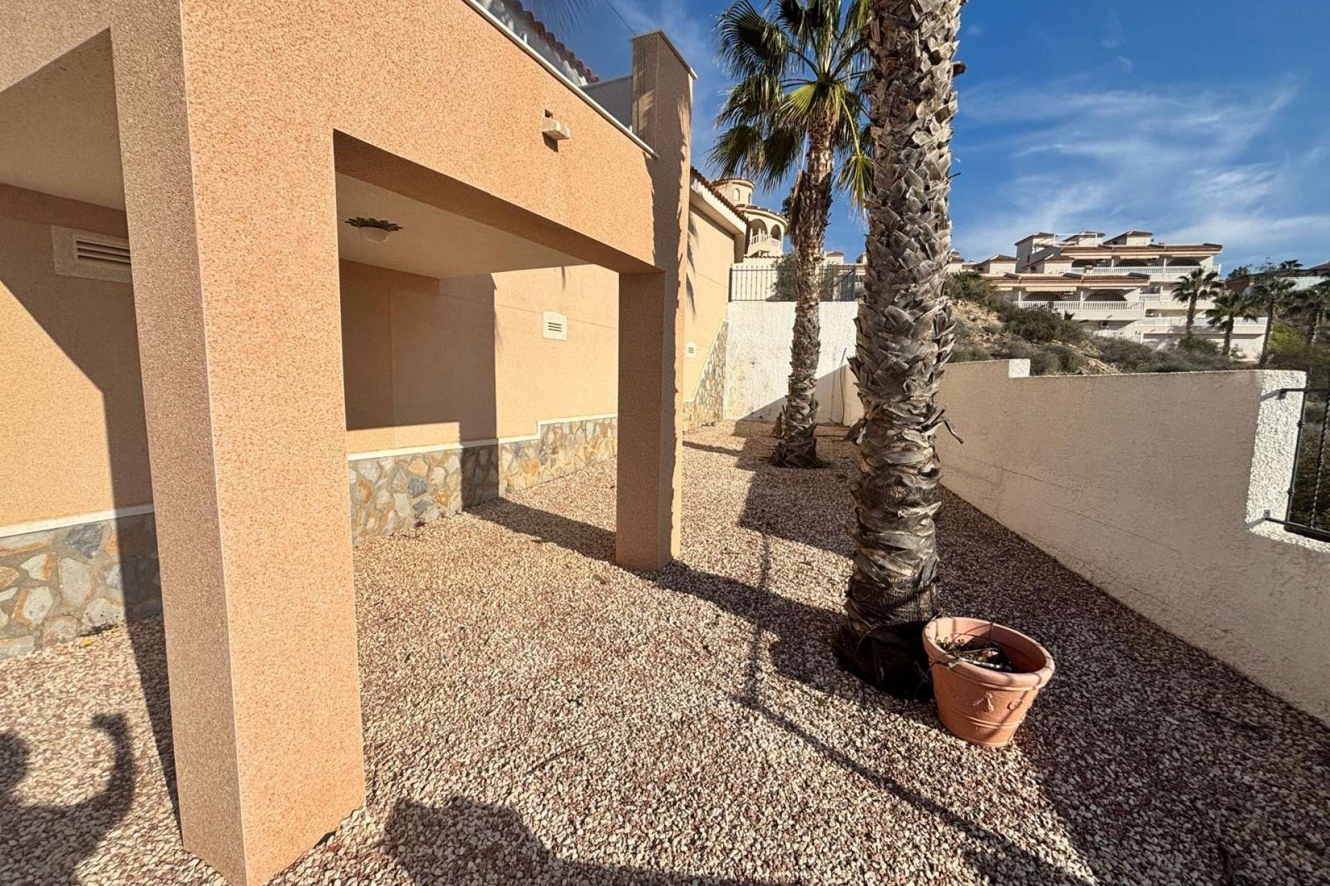 383604_xl 14295 | Villa Detached in La Marquesa Golf