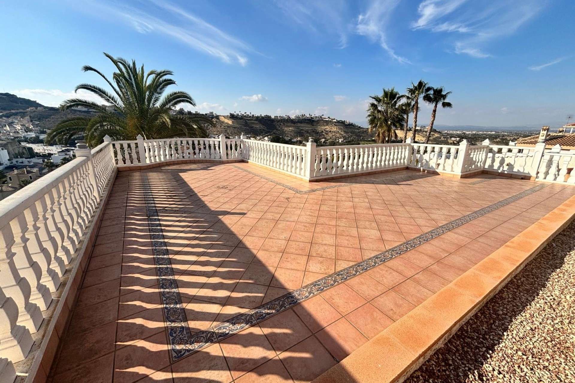 383605_xl 14295 | Villa Detached in La Marquesa Golf