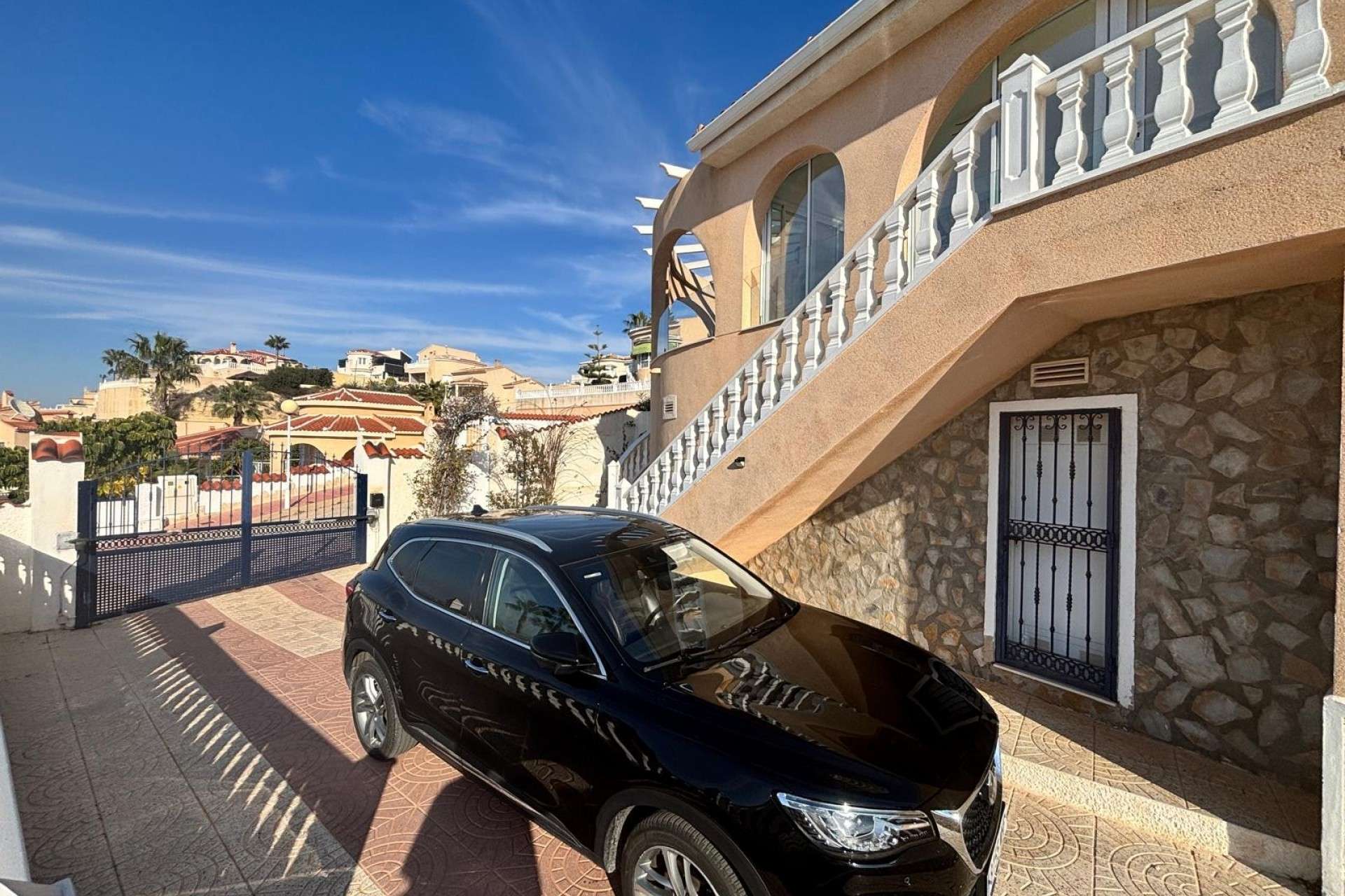 383607_xl 14295 | Villa Detached in La Marquesa Golf