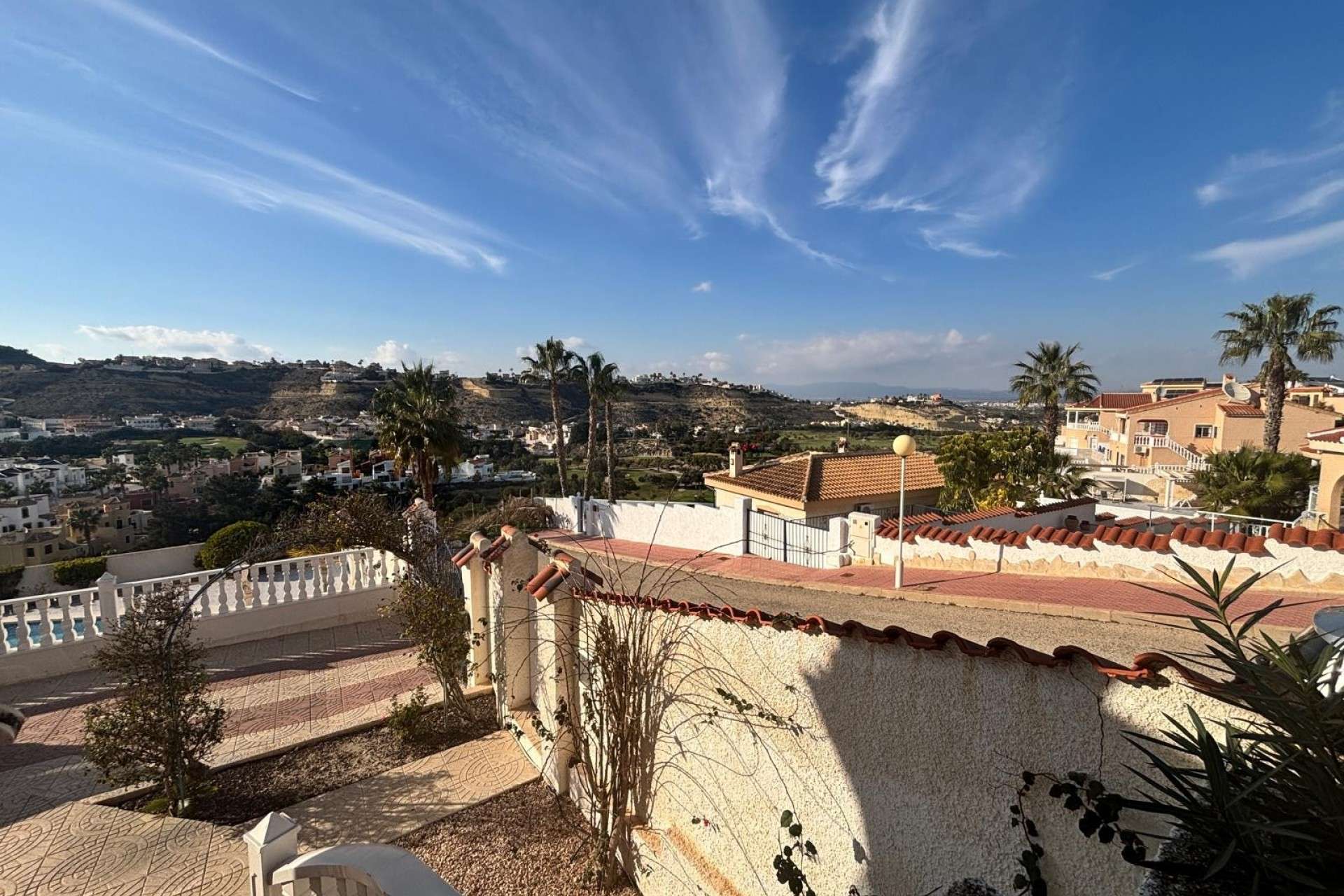 383616_xl 14295 | Villa Detached in La Marquesa Golf