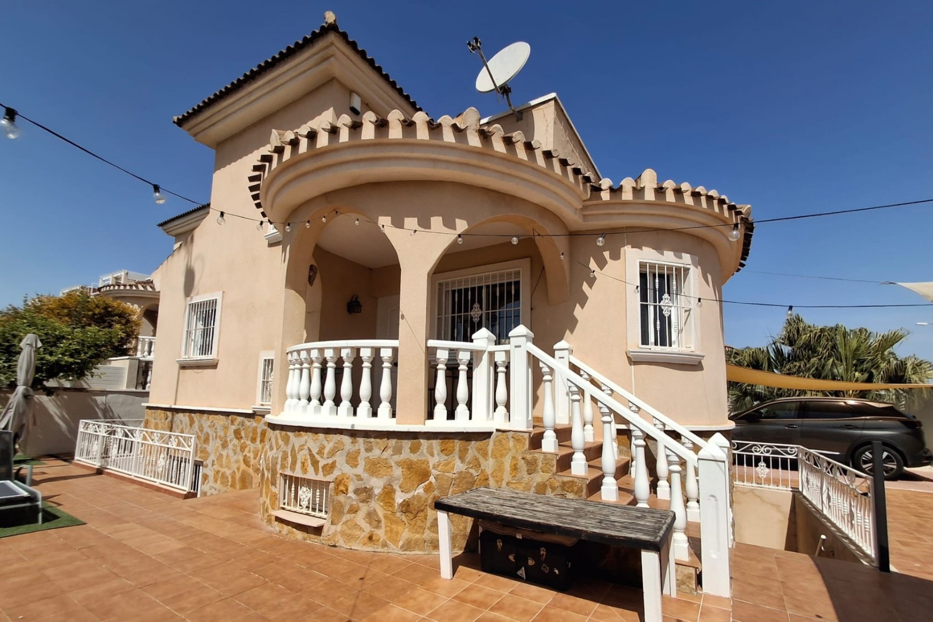 19181 | Villa Detached in Doña pepa