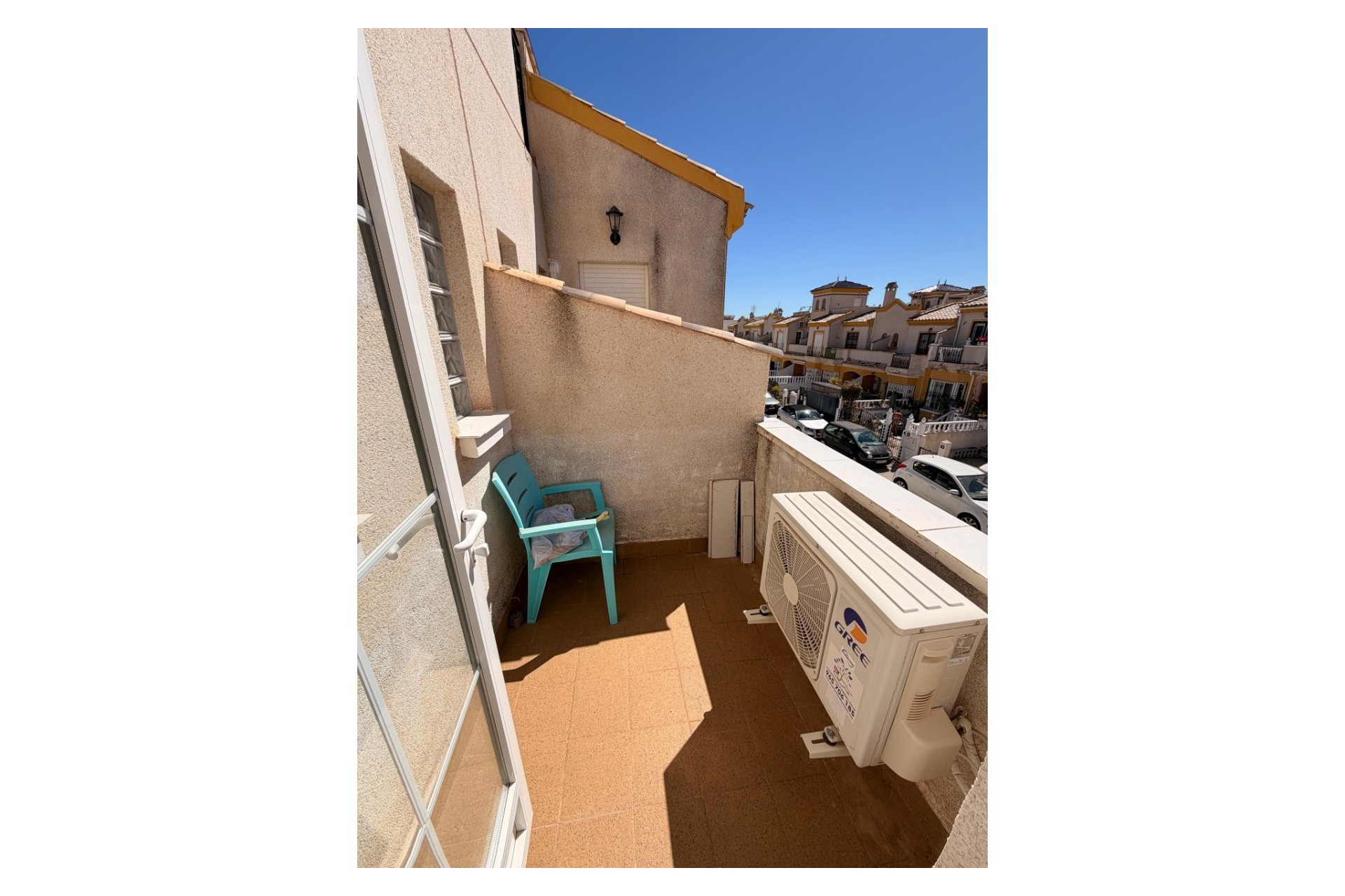 19226 | Townhouse in El Raso