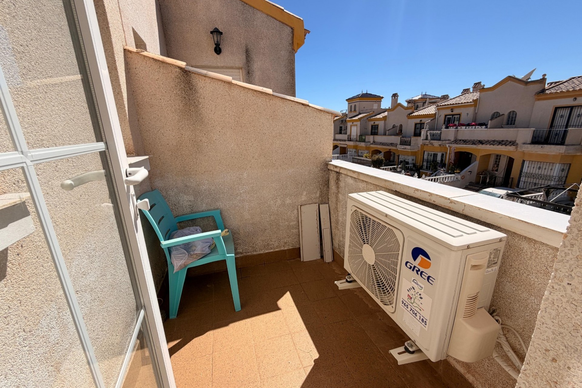 19226 | Townhouse in El Raso