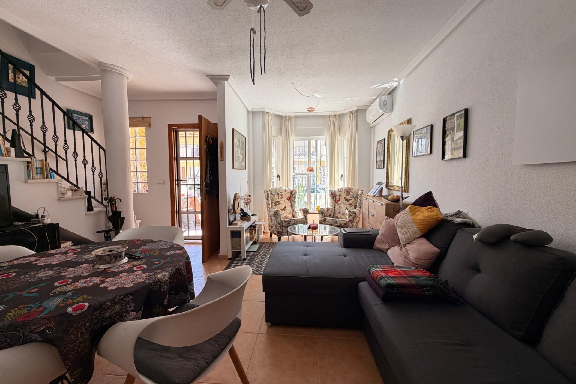 19226 | Townhouse in El Raso
