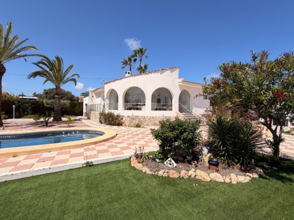 19295 | Villa Detached in Ciudad Quesada